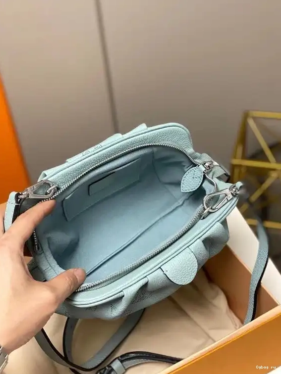 LOUIS MINI SCALA POUCH VUITTON 0601